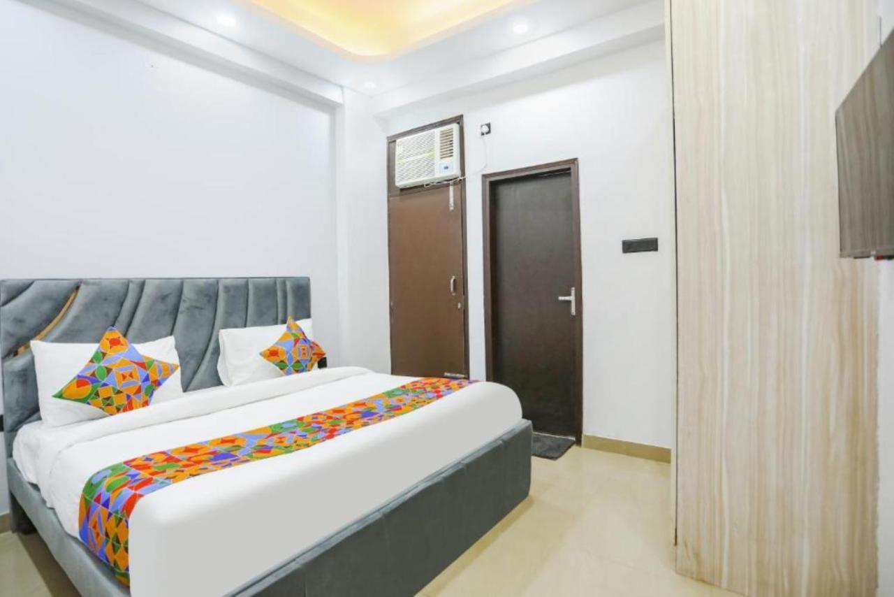 Hotel The Rasa At Vasundhara Ghaziabad Εξωτερικό φωτογραφία
