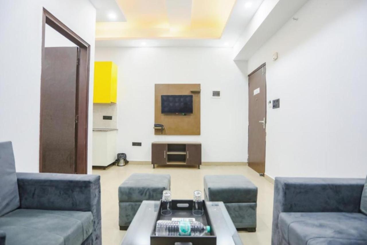 Hotel The Rasa At Vasundhara Ghaziabad Εξωτερικό φωτογραφία